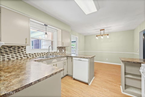 Tiny photo for 3733 Cherry Wood Lane, Toledo, OH 43615 (MLS # 10014213)