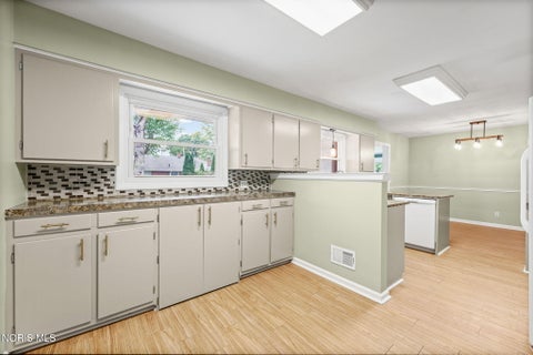 Tiny photo for 3733 Cherry Wood Lane, Toledo, OH 43615 (MLS # 10014213)
