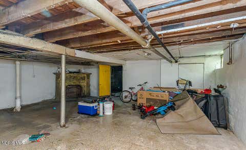 Tiny photo for 425 Bassett Street, Toledo, OH 43611 (MLS # 10011131)