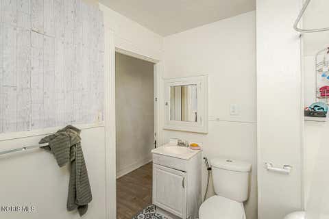 Tiny photo for 425 Bassett Street, Toledo, OH 43611 (MLS # 10011131)