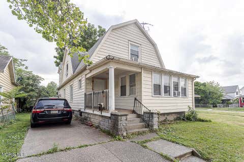 Tiny photo for 425 Bassett Street, Toledo, OH 43611 (MLS # 10011131)