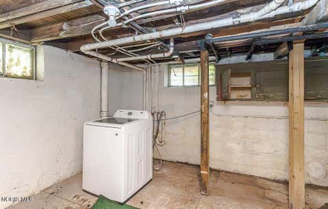 Tiny photo for 425 Bassett Street, Toledo, OH 43611 (MLS # 10011131)