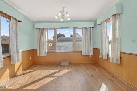 Tiny photo for 3938 Berkeley Drive, Toledo, OH 43612 (MLS # 10005803)