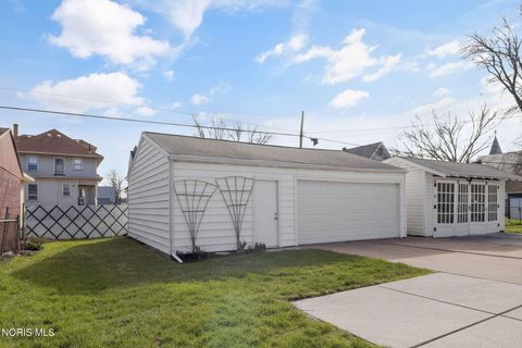 Tiny photo for 3938 Berkeley Drive, Toledo, OH 43612 (MLS # 10005803)