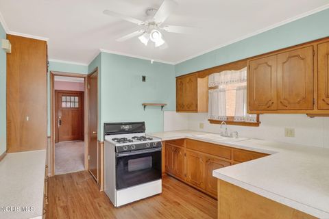 Tiny photo for 3938 Berkeley Drive, Toledo, OH 43612 (MLS # 10005803)