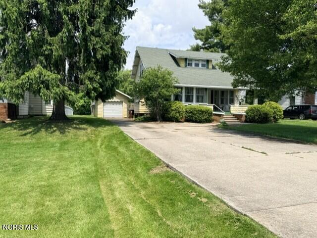 832 E 2nd Street