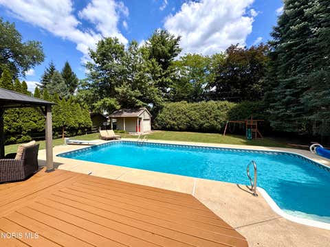 Tiny photo for 5020 Fairgreen Drive, Toledo, OH 43613 (MLS # 10011285)