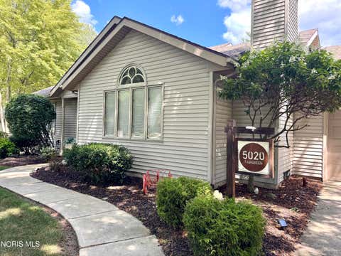 Photo of 5020 Fairgreen Drive, Toledo, OH 43613 (MLS # 10011285)
