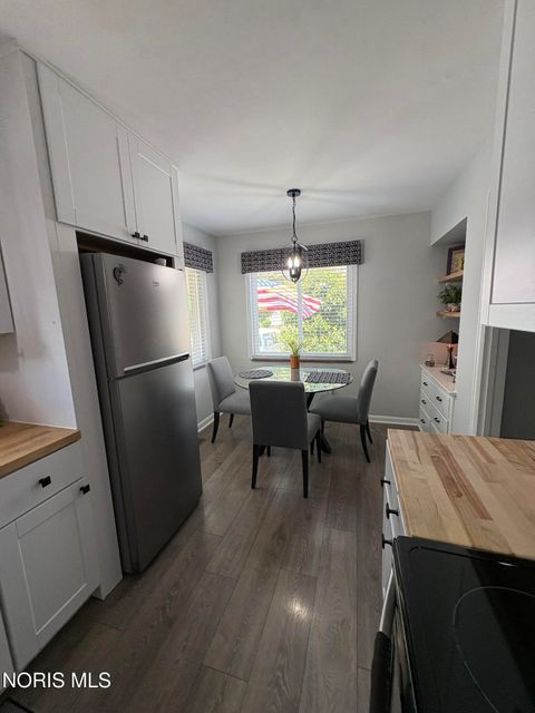 Tiny photo for 819 Southover Road, Toledo, OH 43612 (MLS # 10009936)