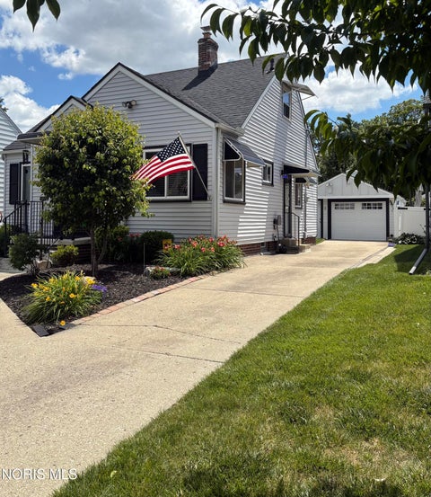 Tiny photo for 819 Southover Road, Toledo, OH 43612 (MLS # 10009936)