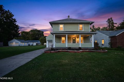 Photo of 5638 Douglas Road, Toledo, OH 43613 (MLS # 10009993)