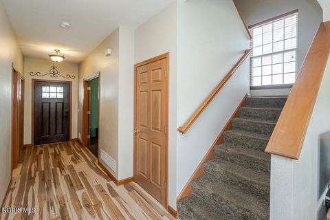 Tiny photo for 527 White Oak Drive, Toledo, OH 43615 (MLS # 10010905)