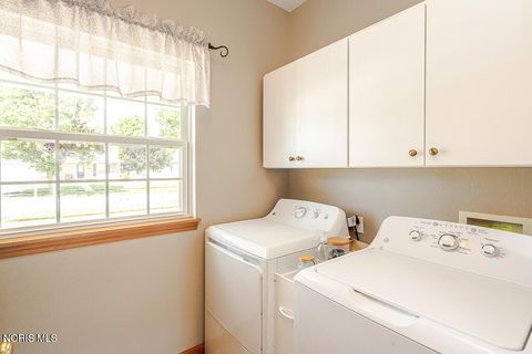 Tiny photo for 527 White Oak Drive, Toledo, OH 43615 (MLS # 10010905)
