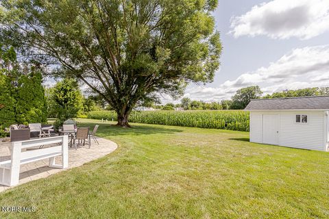 Tiny photo for 527 White Oak Drive, Toledo, OH 43615 (MLS # 10010905)
