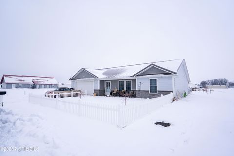 Photo of 720 Bergman Drive, Sherwood, OH 43556 (MLS # 10002040)