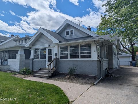 Photo of 4427 Asbury Drive, Toledo, OH 43612 (MLS # 10007780)