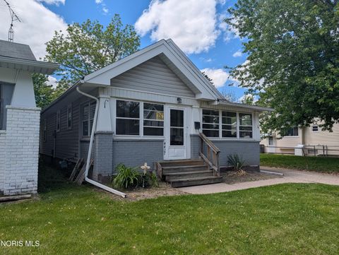 Tiny photo for 4427 Asbury Drive, Toledo, OH 43612 (MLS # 10007780)