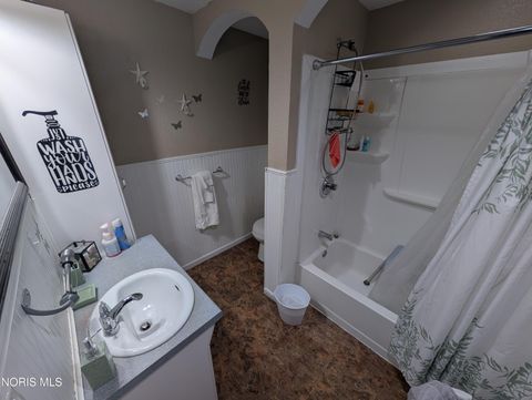 Tiny photo for 4427 Asbury Drive, Toledo, OH 43612 (MLS # 10007780)