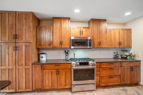 Tiny photo for 2160 Co Rd M, Swanton, OH 43558 (MLS # 10013432)