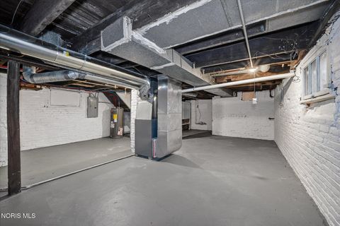 Tiny photo for 358 Spring Grove Avenue, Toledo, OH 43605 (MLS # 10004769)