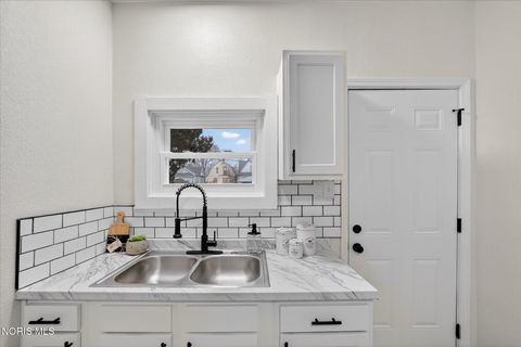 Tiny photo for 358 Spring Grove Avenue, Toledo, OH 43605 (MLS # 10004769)