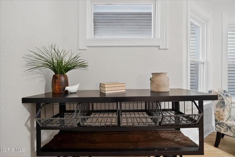 Tiny photo for 358 Spring Grove Avenue, Toledo, OH 43605 (MLS # 10004769)