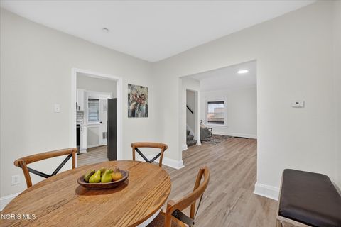 Tiny photo for 358 Spring Grove Avenue, Toledo, OH 43605 (MLS # 10004769)