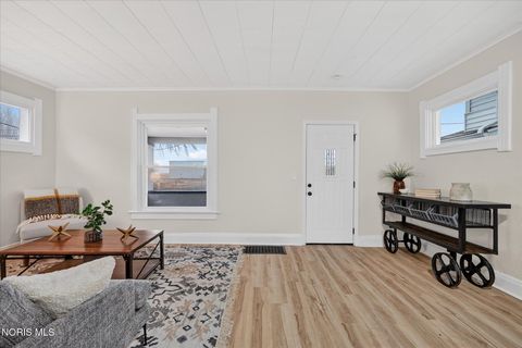 Tiny photo for 358 Spring Grove Avenue, Toledo, OH 43605 (MLS # 10004769)