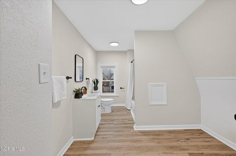 Tiny photo for 358 Spring Grove Avenue, Toledo, OH 43605 (MLS # 10004769)