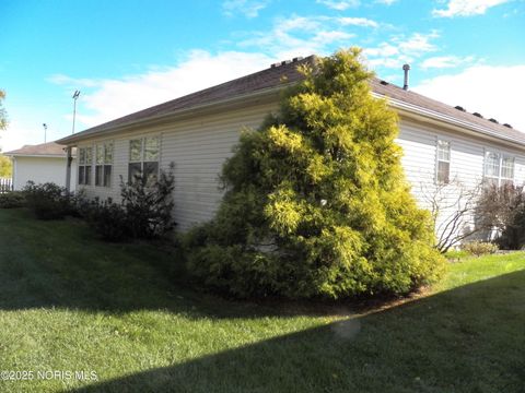 Tiny photo for 4522 Heathercove Place, Toledo, OH 43614 (MLS # 10000661)