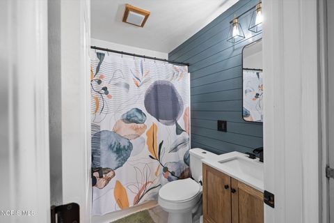 Tiny photo for 1937 Glenross Place, Northwood, OH 43619 (MLS # 10006449)