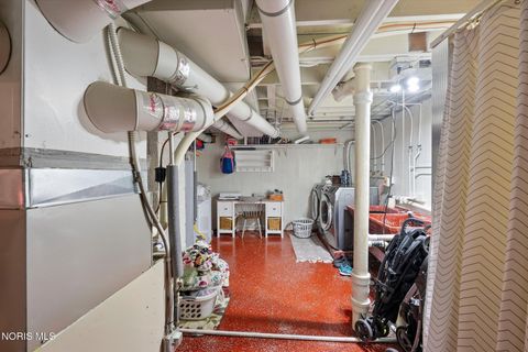 Tiny photo for 1937 Glenross Place, Northwood, OH 43619 (MLS # 10006449)