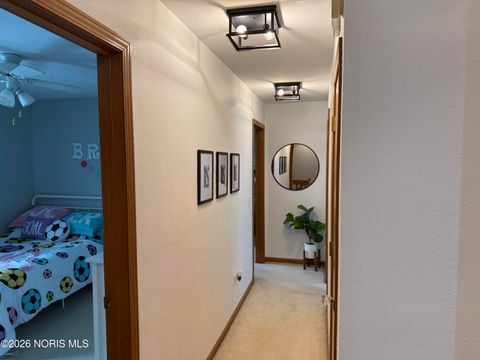 Tiny photo for 8149 Deerpointe Drive, Toledo, OH 43617 (MLS # 10003737)