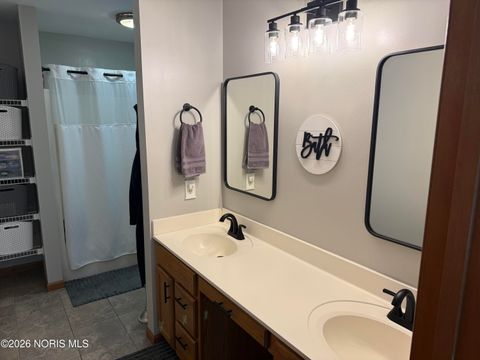 Tiny photo for 8149 Deerpointe Drive, Toledo, OH 43617 (MLS # 10003737)