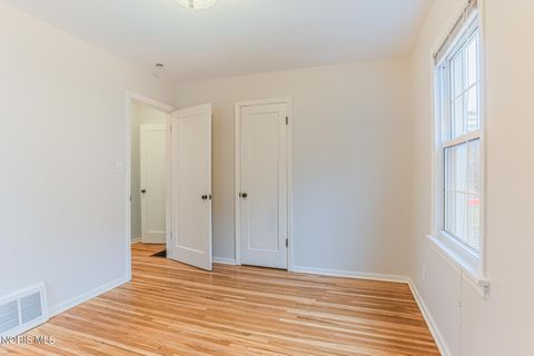 Tiny photo for 769 Colima Drive, Toledo, OH 43609 (MLS # 10004811)