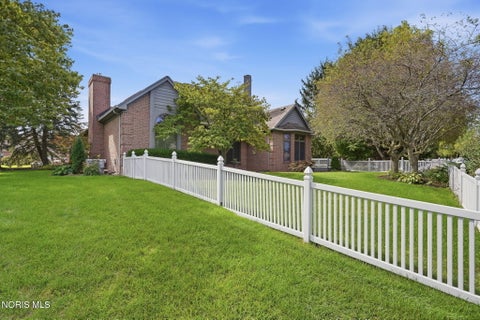 Tiny photo for 2330 Heatherwood Drive, Findlay, OH 45840 (MLS # 10013966)