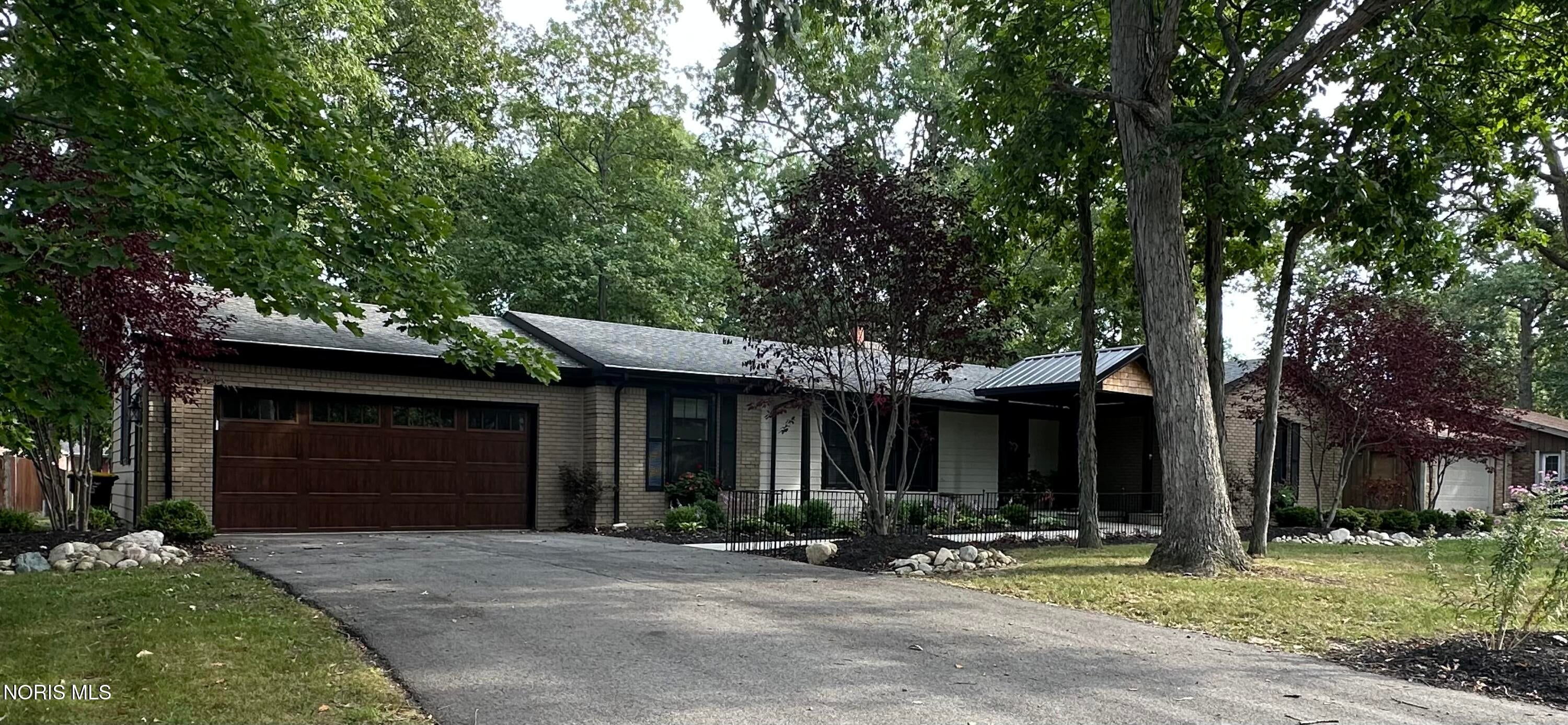 1901 Tanglewood Drive