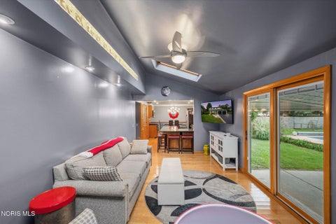 Tiny photo for 156 Ponderosa Drive, Oregon, OH 43616 (MLS # 10013734)