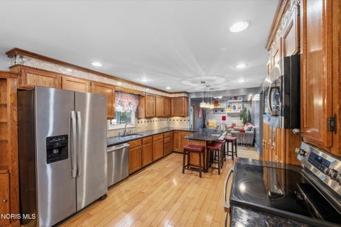 Tiny photo for 156 Ponderosa Drive, Oregon, OH 43616 (MLS # 10013734)