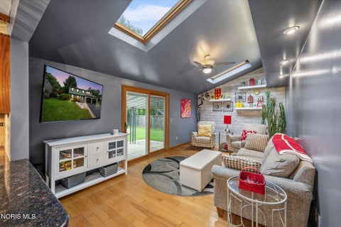 Tiny photo for 156 Ponderosa Drive, Oregon, OH 43616 (MLS # 10013734)