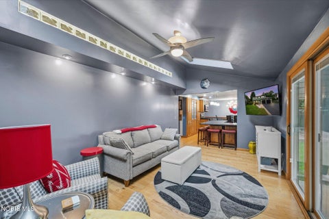 Tiny photo for 156 Ponderosa Drive, Oregon, OH 43616 (MLS # 10013734)