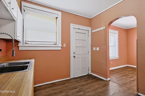 Tiny photo for 615 Prouty Avenue, Toledo, OH 43609 (MLS # 10013904)