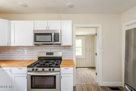 Tiny photo for 4235 Belmar Avenue, Toledo, OH 43612 (MLS # 10009727)