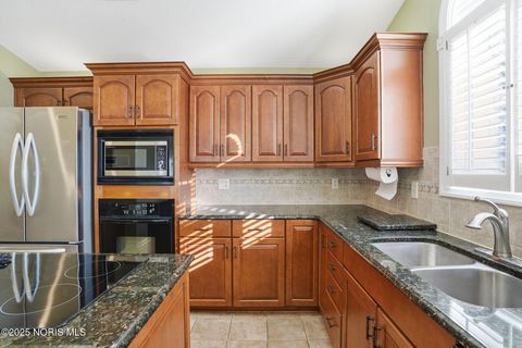 Tiny photo for 1812 Cobblestone Drive # 6, Findlay, OH 45840 (MLS # 10002468)