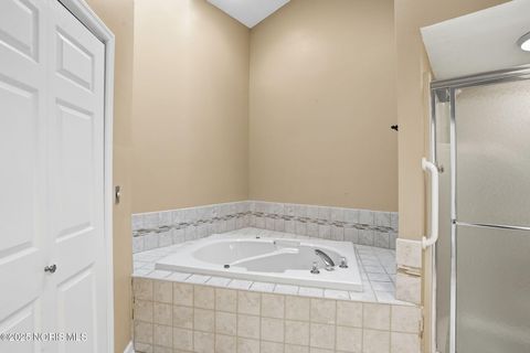 Tiny photo for 1812 Cobblestone Drive # 6, Findlay, OH 45840 (MLS # 10002468)