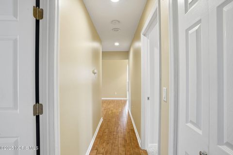 Tiny photo for 1812 Cobblestone Drive # 6, Findlay, OH 45840 (MLS # 10002468)