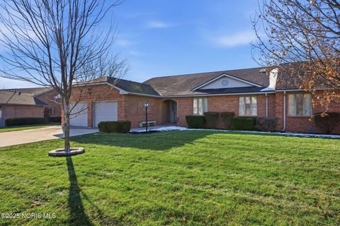 Tiny photo for 1812 Cobblestone Drive # 6, Findlay, OH 45840 (MLS # 10002468)