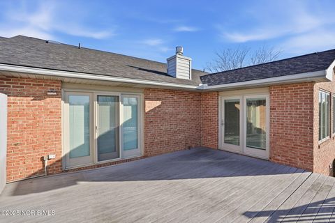 Tiny photo for 1812 Cobblestone Drive # 6, Findlay, OH 45840 (MLS # 10002468)