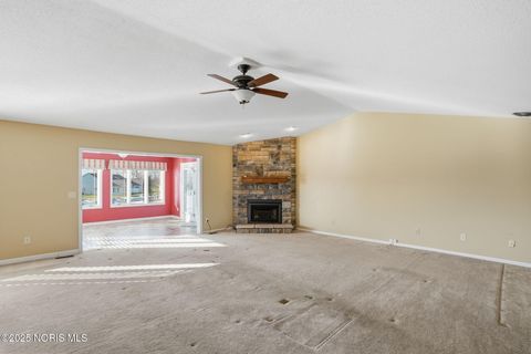 Tiny photo for 1812 Cobblestone Drive # 6, Findlay, OH 45840 (MLS # 10002468)