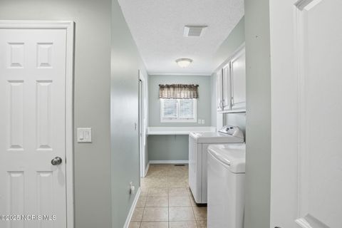 Tiny photo for 1812 Cobblestone Drive # 6, Findlay, OH 45840 (MLS # 10002468)